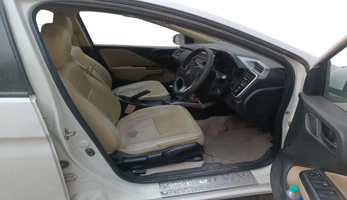 2015 Honda City 1.5L I-DTEC SV, Diesel, Manual, 1,50,732 km, interior