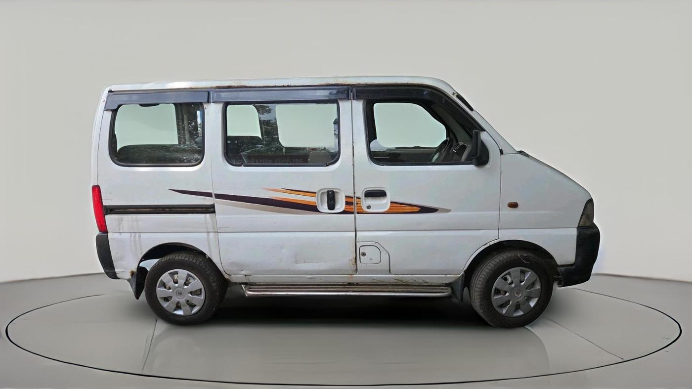 2017 Maruti Eeco 5 STR WITH A/C+HTR, CNG, Manual, 1,07,858 km, exterior