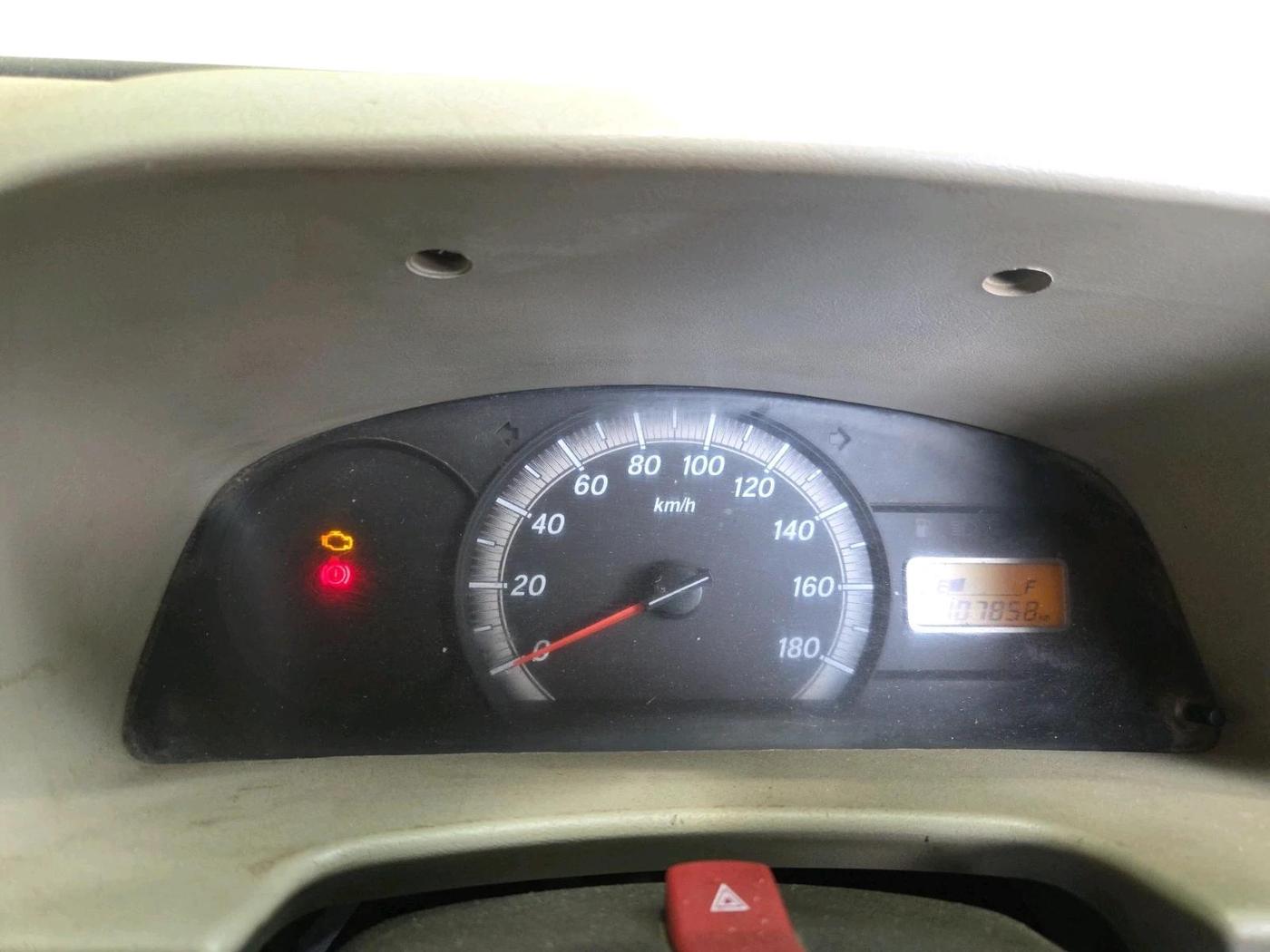 2017 Maruti Eeco 5 STR WITH A/C+HTR, CNG, Manual, 1,07,858 km, interior