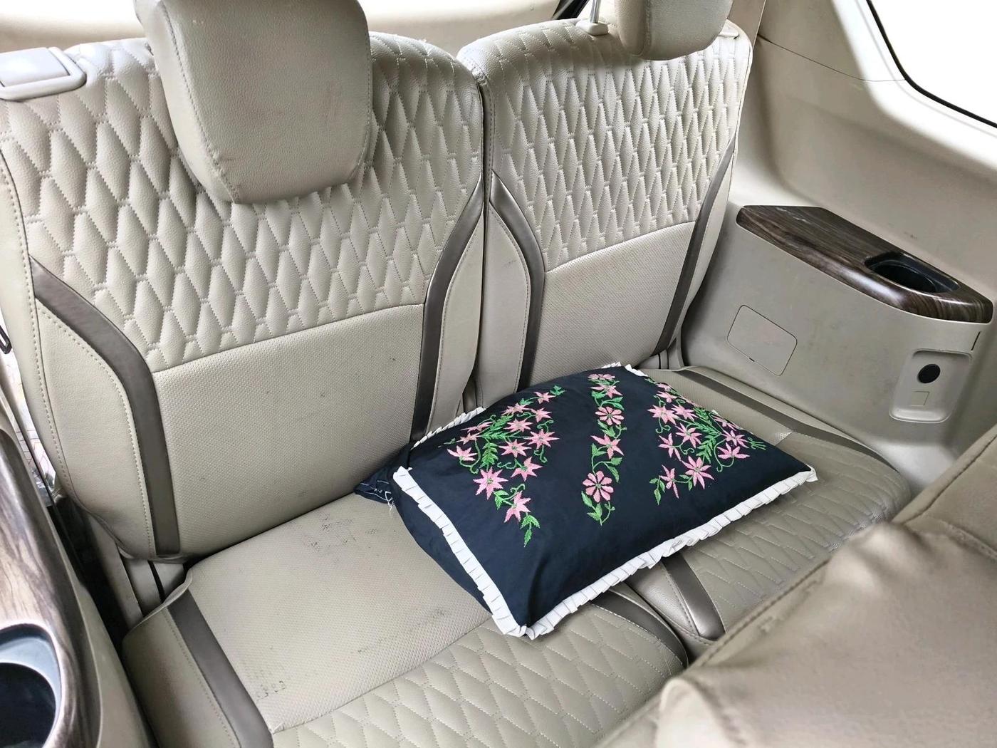 2019 Maruti Ertiga VXI SHVS, CNG, Manual, 1,08,858 km, interior