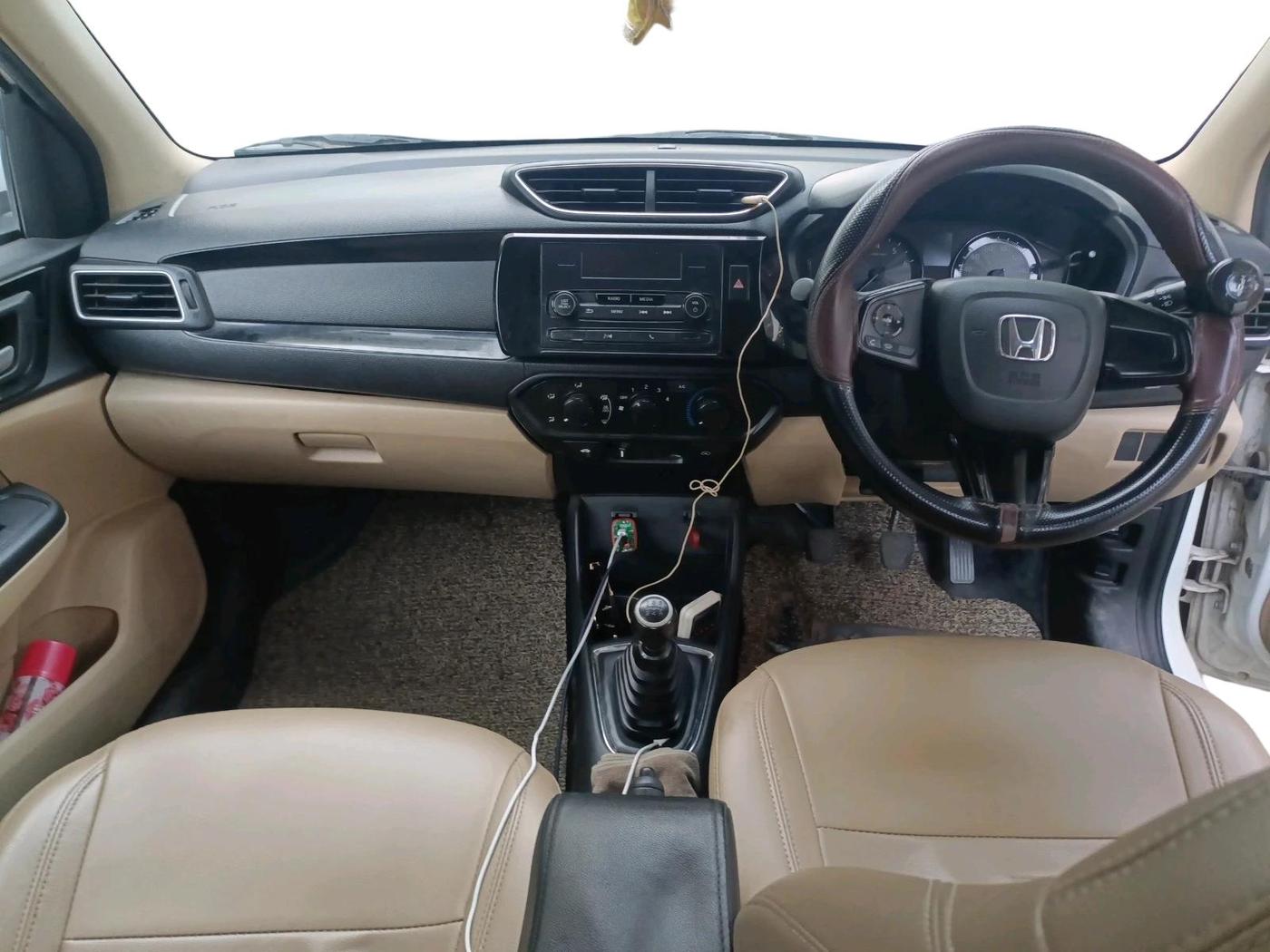 2019 Honda Amaze 1.2L I-VTEC S, CNG, Manual, 70,462 km, interior