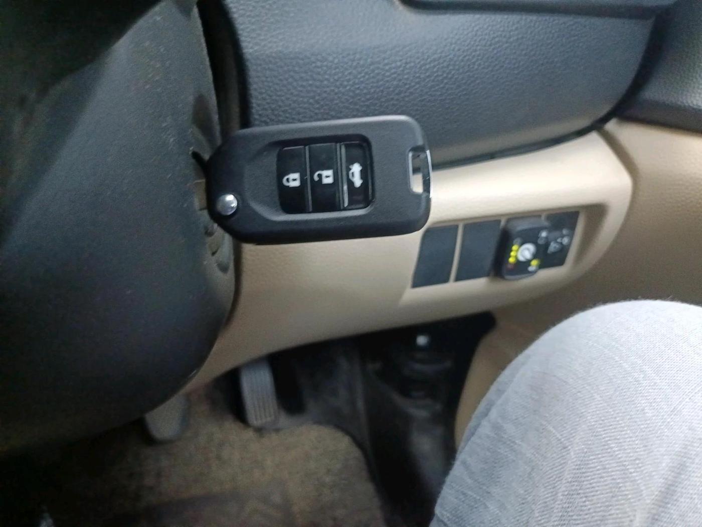 2019 Honda Amaze 1.2L I-VTEC S, CNG, Manual, 70,462 km, interior