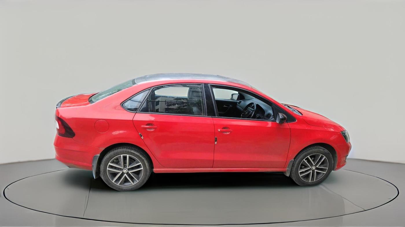 2018 Skoda Rapid STYLE 1.6 MPI AT, Petrol, Automatic, 84,373 km, exterior