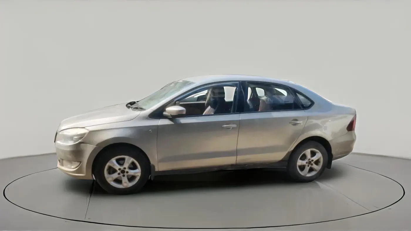 2014 Skoda Rapid AMBITION 1.6 TDI CR MT PLUS, Diesel, Manual, 1,20,000 km, exterior