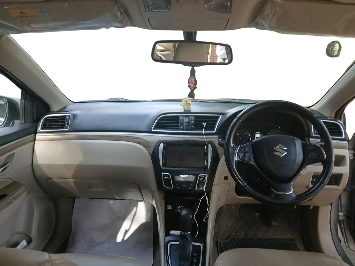 2020 Maruti Ciaz ALPHA  AT 1.5 SHVS PETROL, Petrol, Automatic, 63,116 km, interior