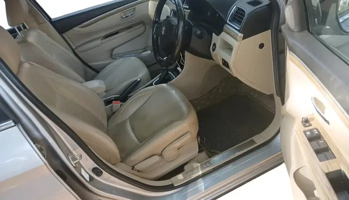 2020 Maruti Ciaz ALPHA  AT 1.5 SHVS PETROL, Petrol, Automatic, 63,116 km, interior