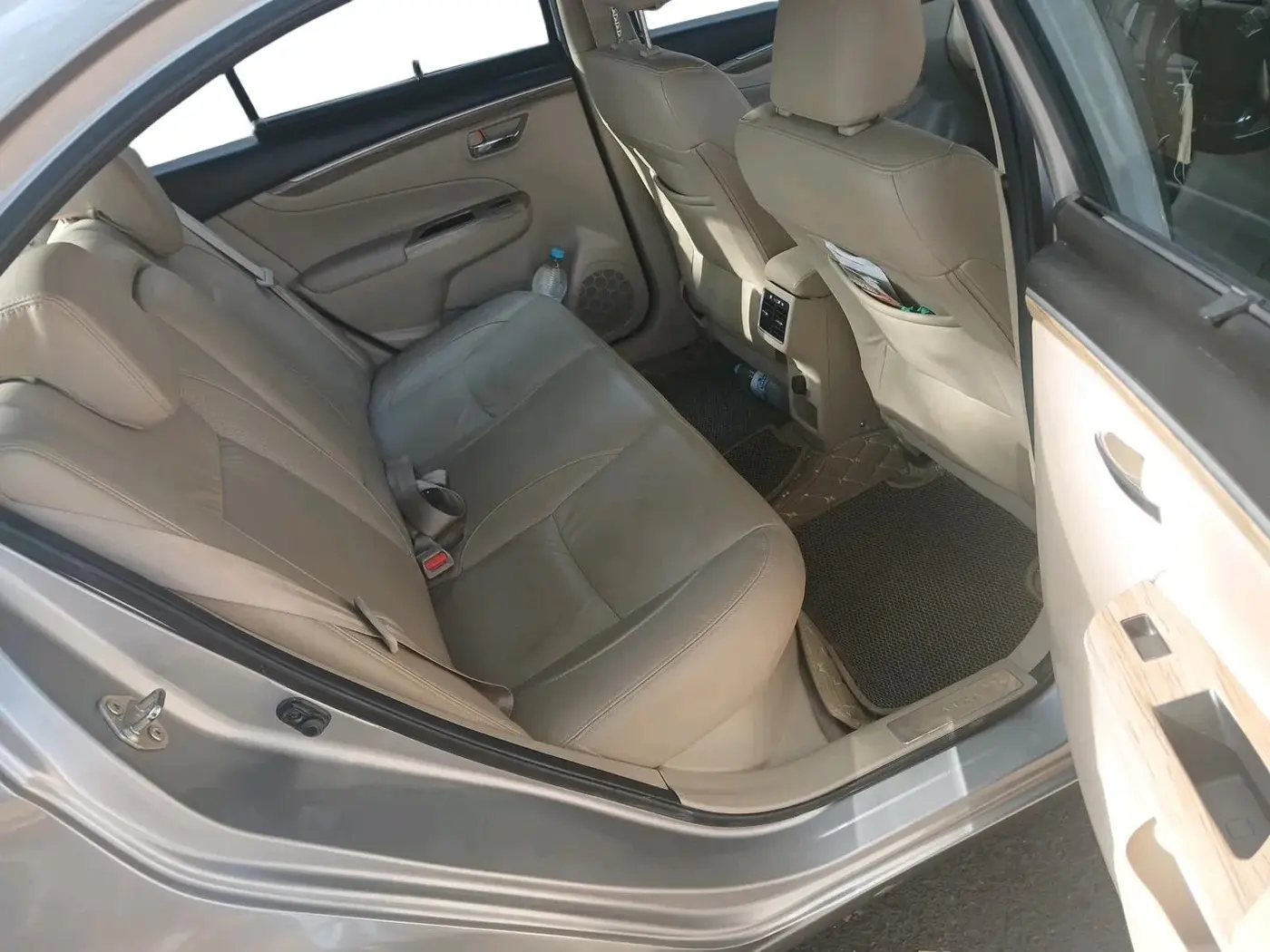2020 Maruti Ciaz ALPHA  AT 1.5 SHVS PETROL, Petrol, Automatic, 63,116 km, interior