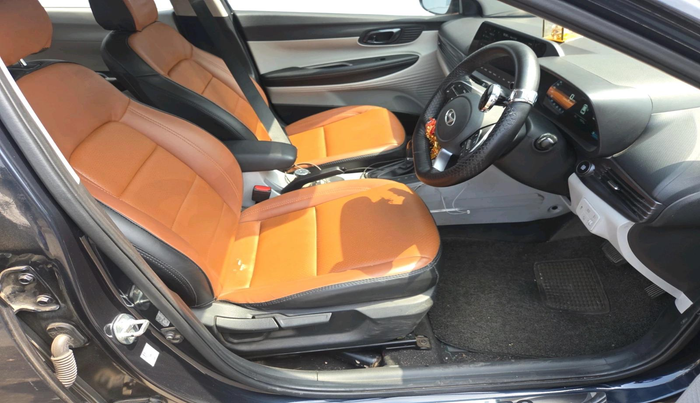 2025 Hyundai NEW I20 ASTA (O) 1.2 IVT, Petrol, Automatic, 17,372 km, interior