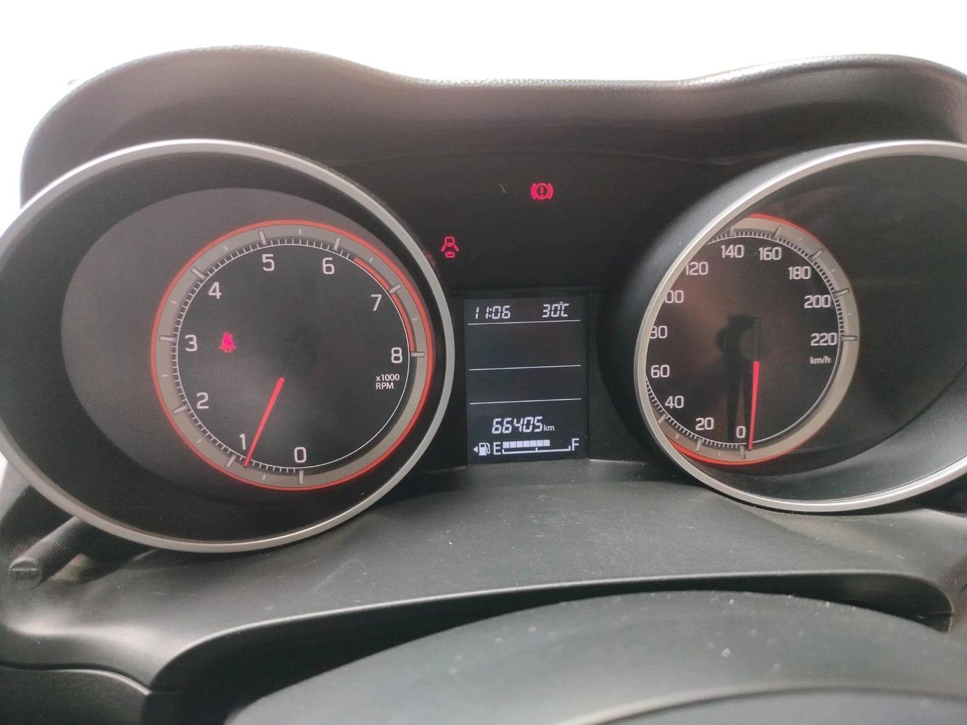 2020 Maruti Swift ZXI, Petrol, Manual, 66,405 km, interior