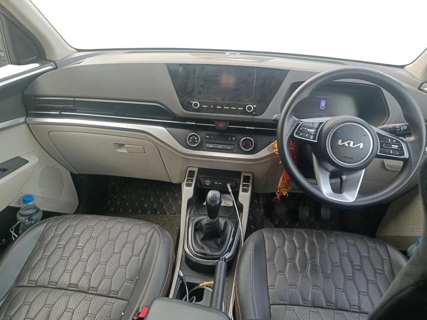 2022 KIA CARENS PRESTIGE 1.5 DIESEL 7 STR, Diesel, Manual, 74,215 km, interior