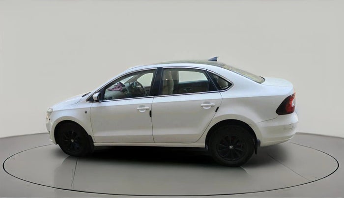 2013 Skoda Rapid AMBITION 1.6 TDI CR MT, Diesel, Manual, 73,385 km, exterior