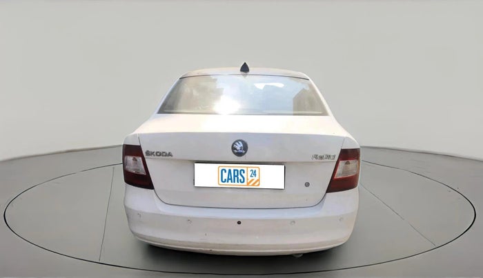 2013 Skoda Rapid AMBITION 1.6 TDI CR MT, Diesel, Manual, 73,385 km, exterior