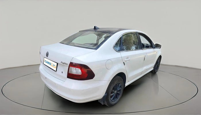 2013 Skoda Rapid AMBITION 1.6 TDI CR MT, Diesel, Manual, 73,385 km, exterior