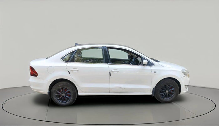 2013 Skoda Rapid AMBITION 1.6 TDI CR MT, Diesel, Manual, 73,385 km, exterior