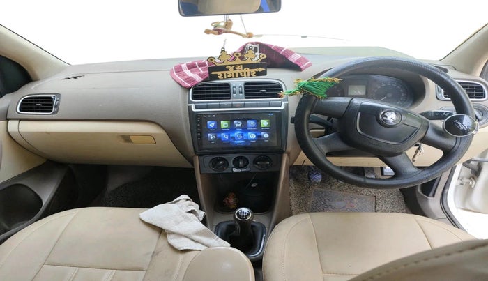 2013 Skoda Rapid AMBITION 1.6 TDI CR MT, Diesel, Manual, 73,385 km, interior