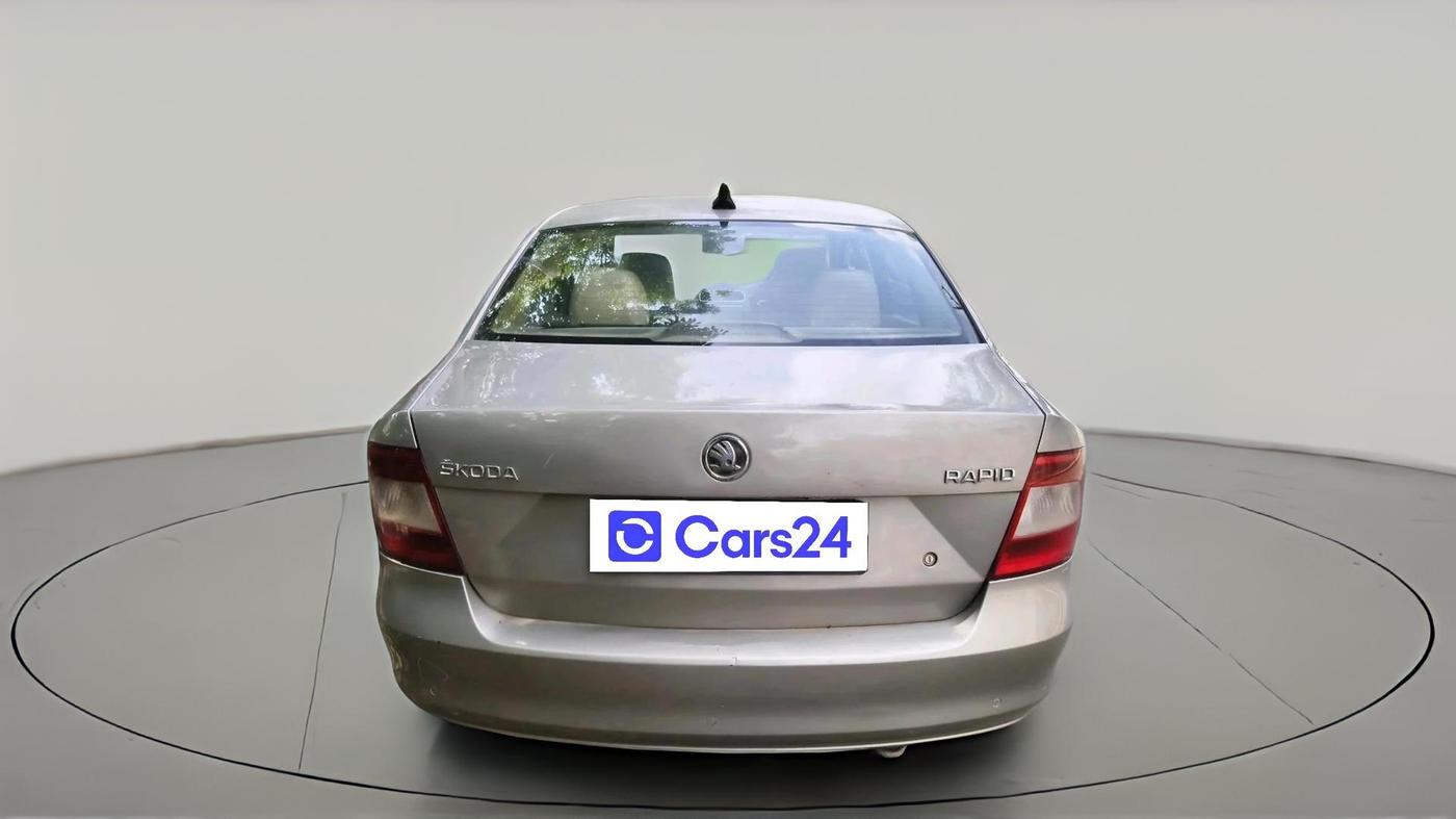 2014 Skoda Rapid AMBITION 1.5 TDI, Diesel, Manual, 1,08,443 km, exterior