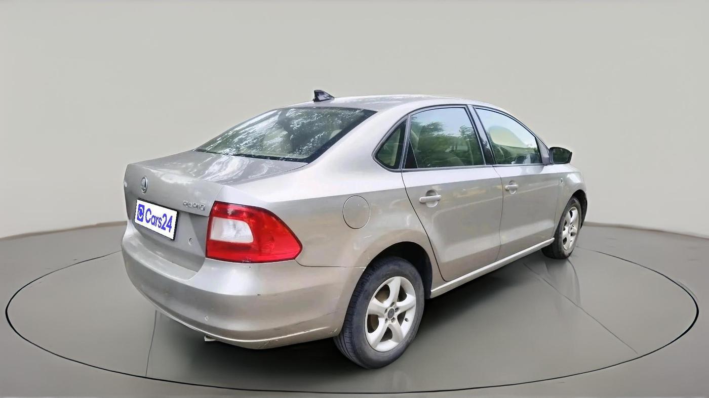 2014 Skoda Rapid AMBITION 1.5 TDI, Diesel, Manual, 1,08,443 km, exterior