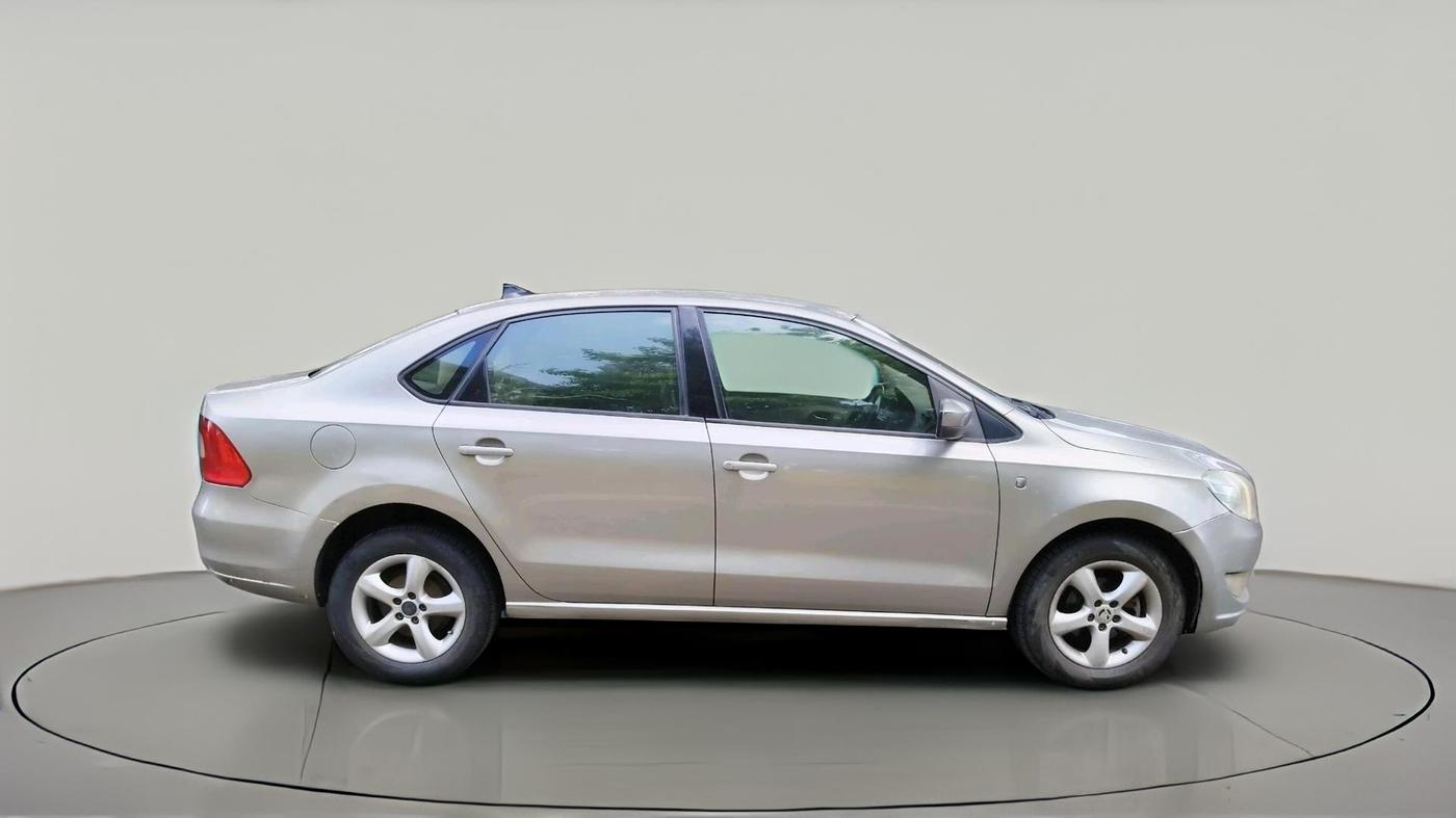 2014 Skoda Rapid AMBITION 1.5 TDI, Diesel, Manual, 1,08,443 km, exterior