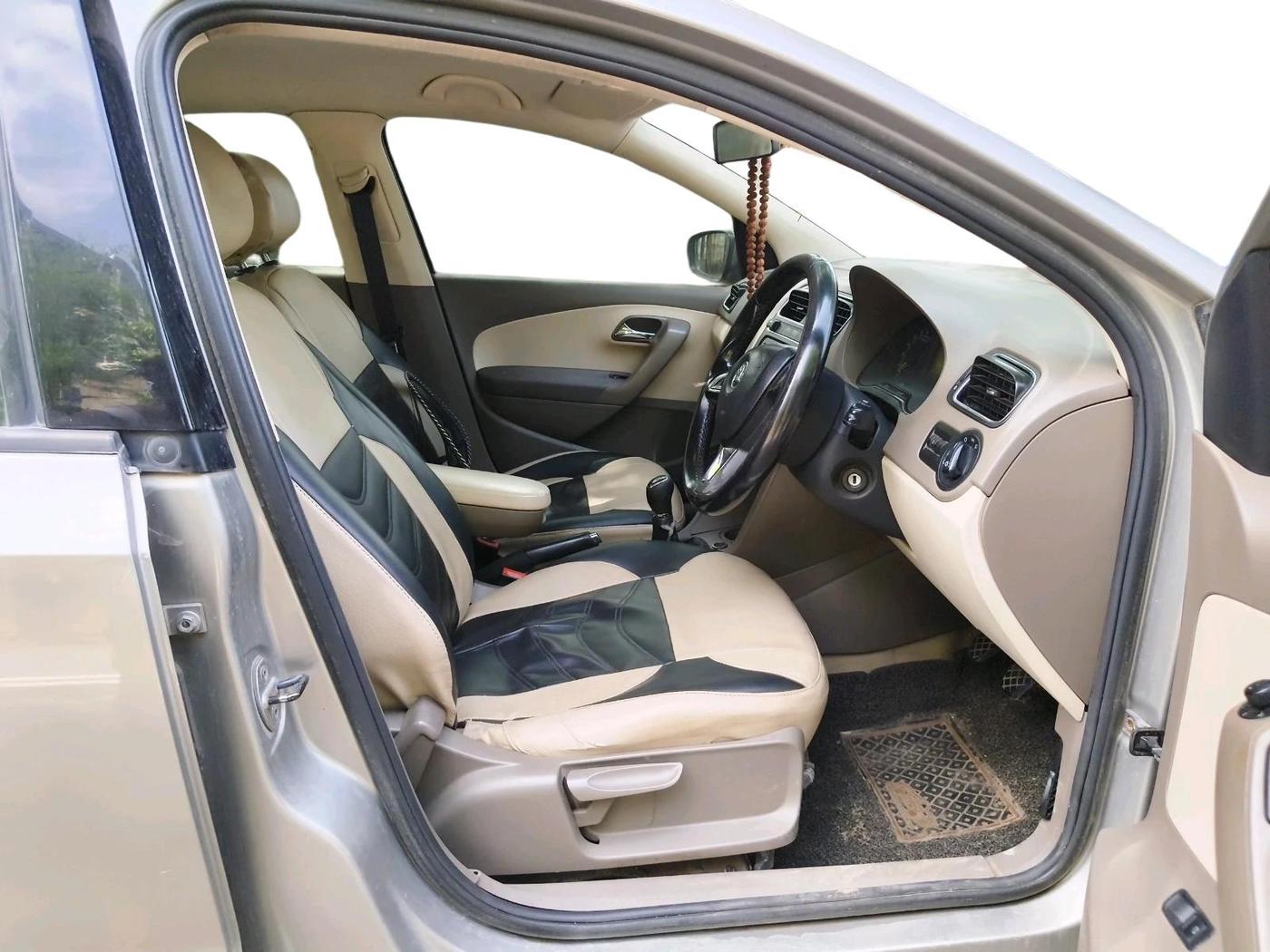 2014 Skoda Rapid AMBITION 1.5 TDI, Diesel, Manual, 1,08,443 km, interior