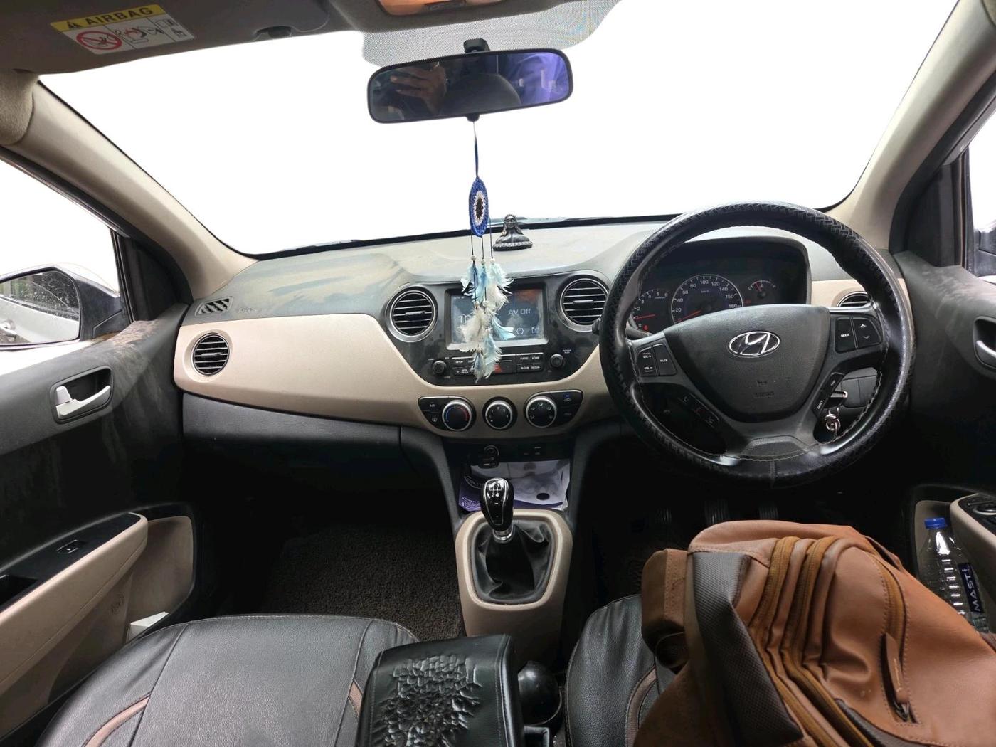 2017 Hyundai Grand i10 SPORTZ U2 1.2 CRDI, Diesel, Manual, 1,65,160 km, interior