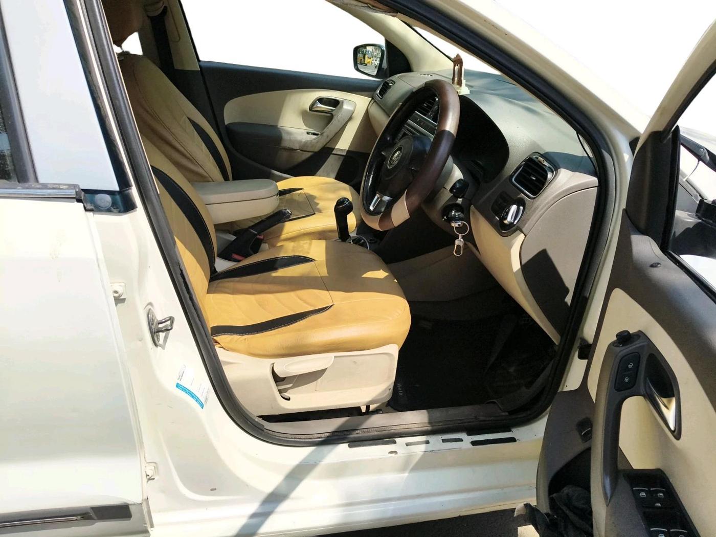 2011 Volkswagen Vento HIGHLINE DIESEL 1.6, Diesel, Manual, 1,49,399 km, interior