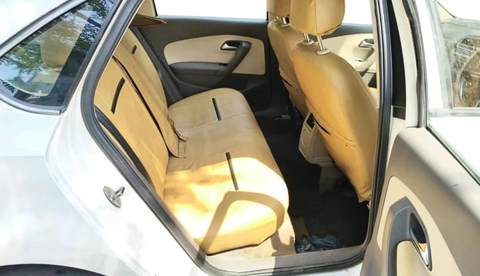 2011 Volkswagen Vento HIGHLINE DIESEL 1.6, Diesel, Manual, 1,49,399 km, interior