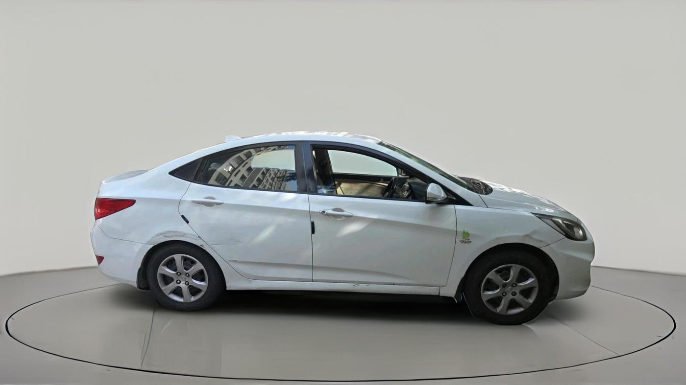 2013 Hyundai Verna FLUIDIC 1.6 VTVT EX, Petrol, Manual, 1,77,322 km, exterior