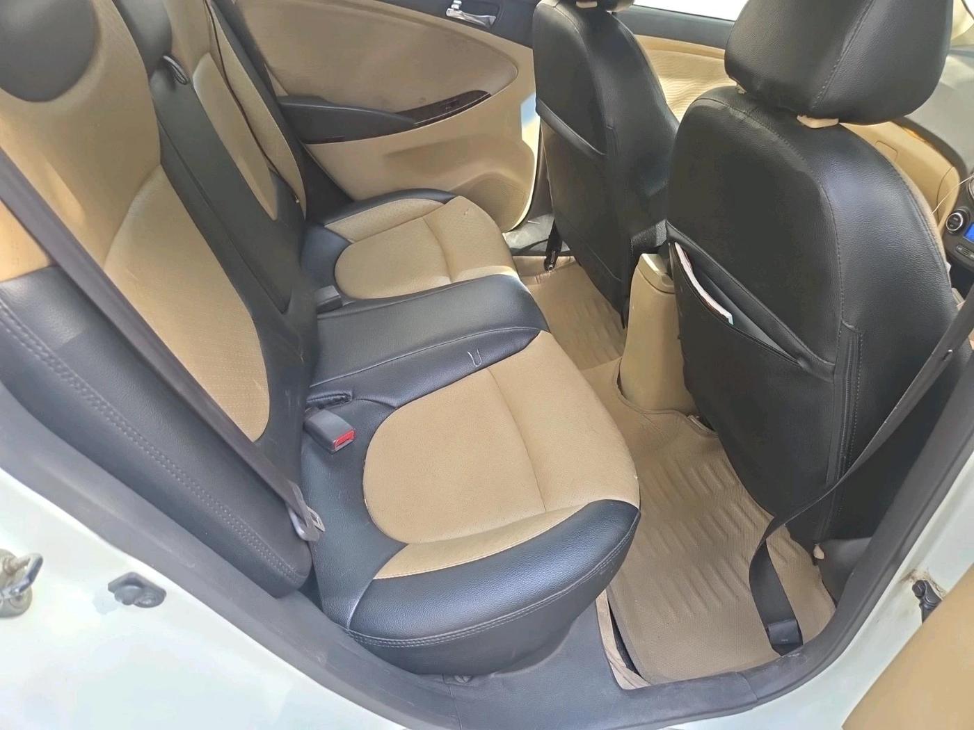 2013 Hyundai Verna FLUIDIC 1.6 VTVT EX, Petrol, Manual, 1,77,322 km, interior