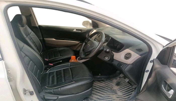 2016 Hyundai Grand i10 SPORTZ 1.1 CRDI, Diesel, Manual, 80,414 km, interior