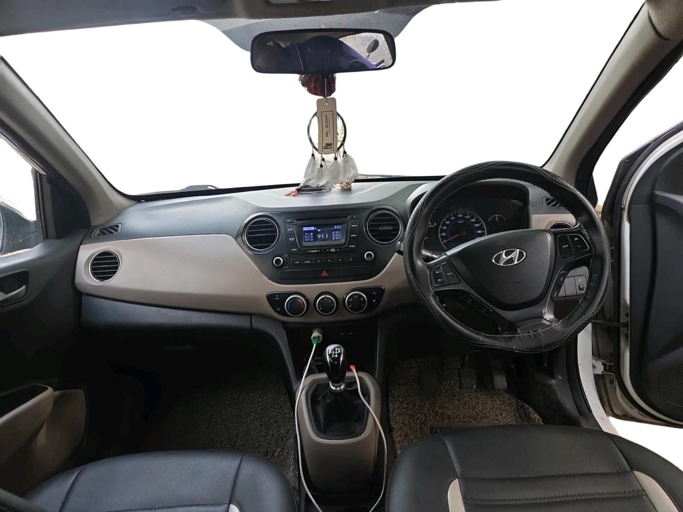 2014 Hyundai Grand i10 ASTA 1.1 CRDI, Diesel, Manual, 96,236 km, interior