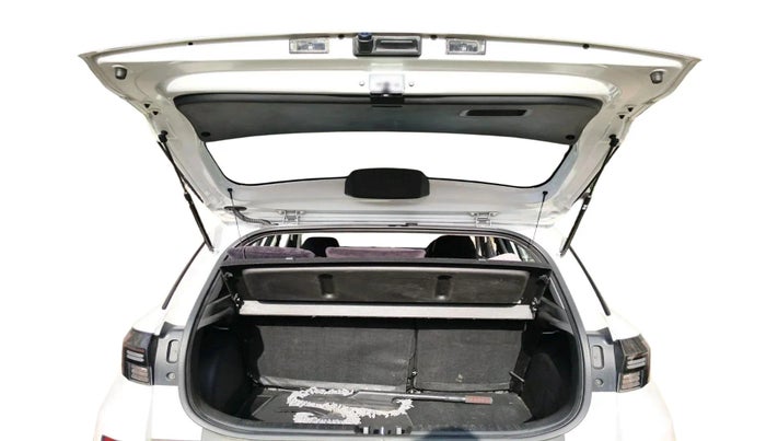 2024 Hyundai VENUE SX 1.2 PETROL, Petrol, Manual, 20,745 km, exterior