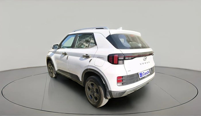 2024 Hyundai VENUE SX 1.2 PETROL, Petrol, Manual, 20,745 km, exterior