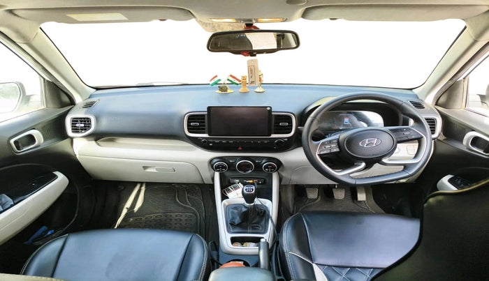 2024 Hyundai VENUE SX 1.2 PETROL, Petrol, Manual, 20,745 km, interior