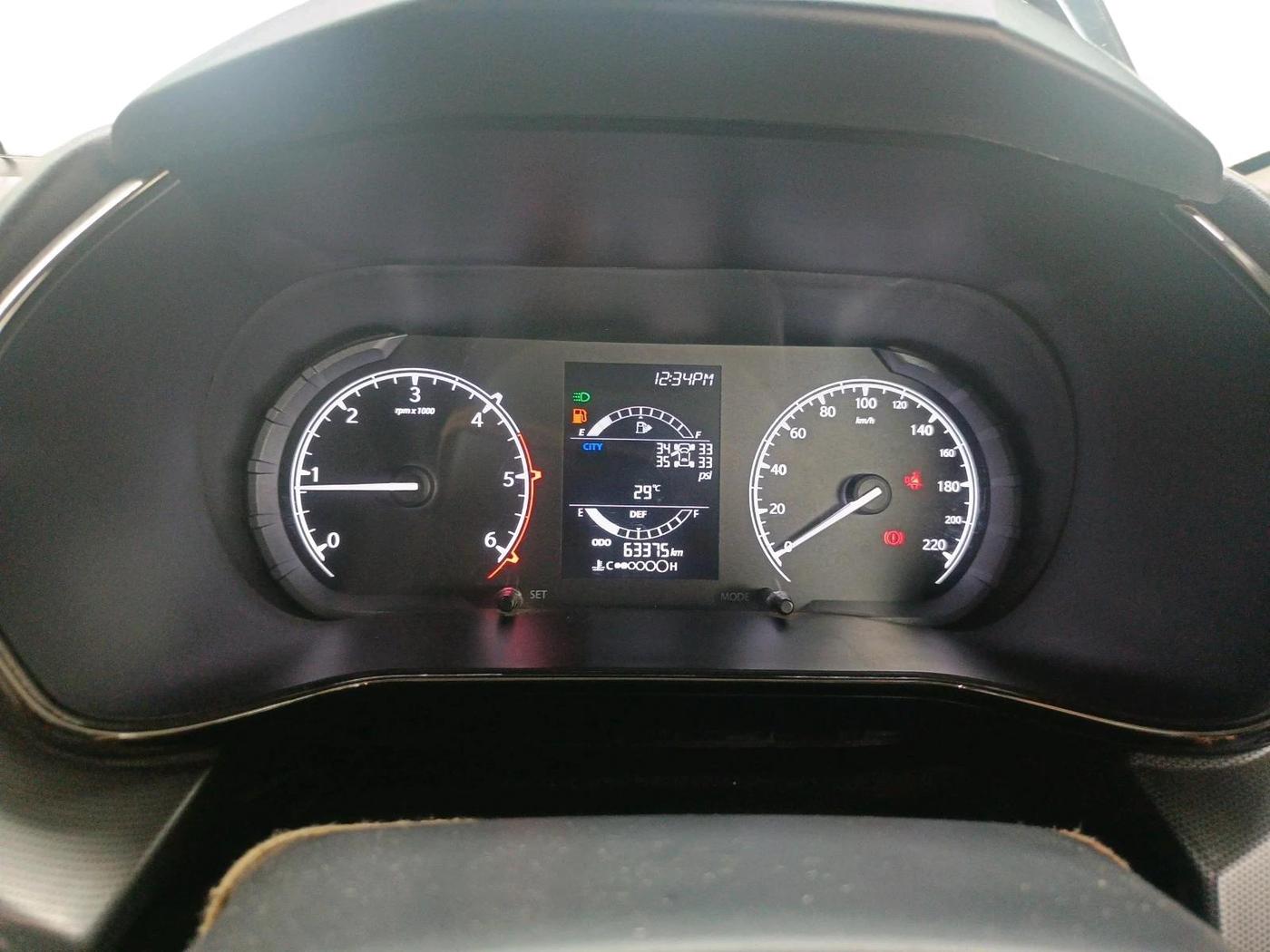 2022 Tata Safari XT PLUS, Diesel, Manual, 63,375 km, interior