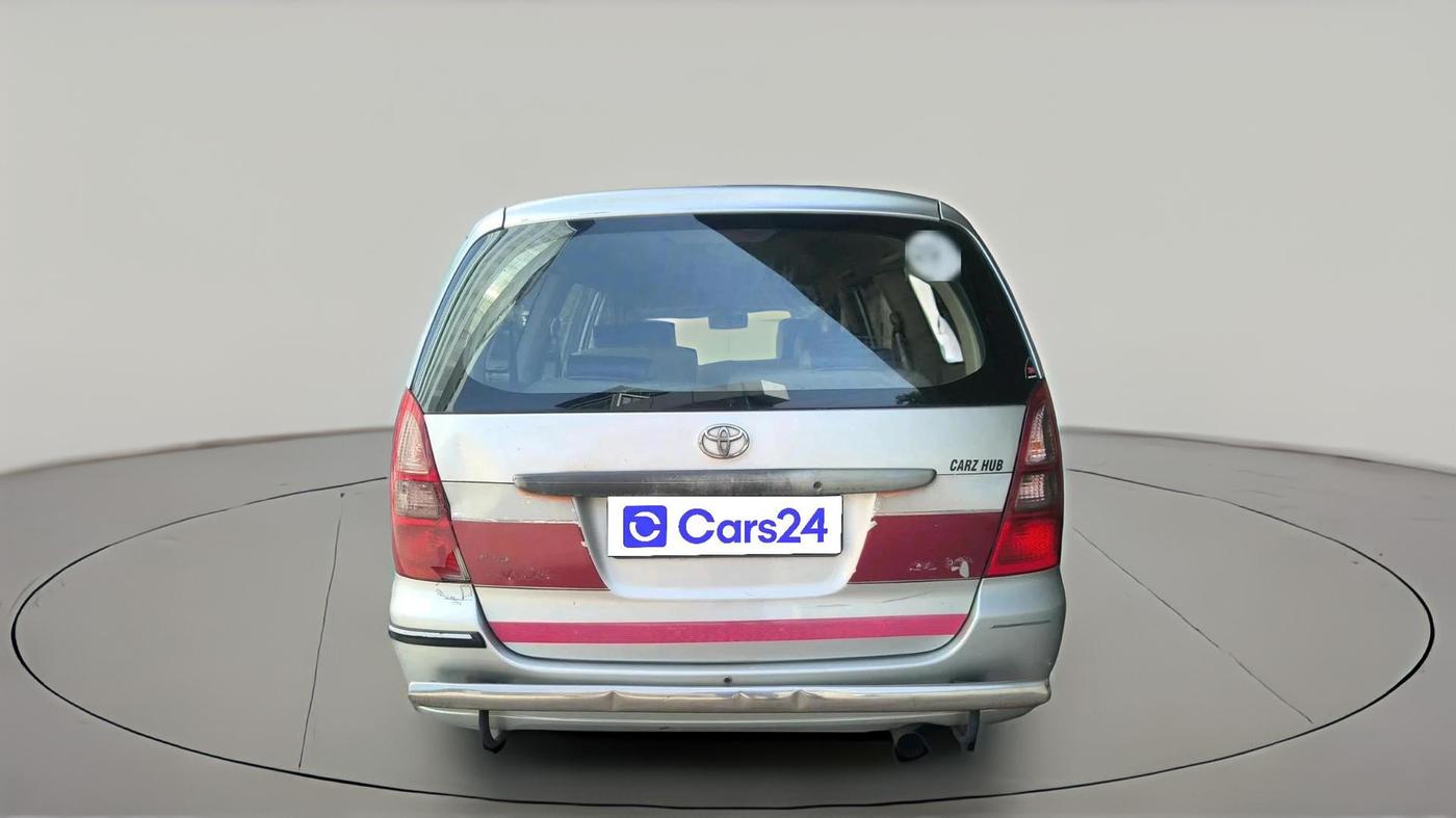 2005 Toyota Innova G1 2.0, CNG, Manual, 1,29,393 km, exterior