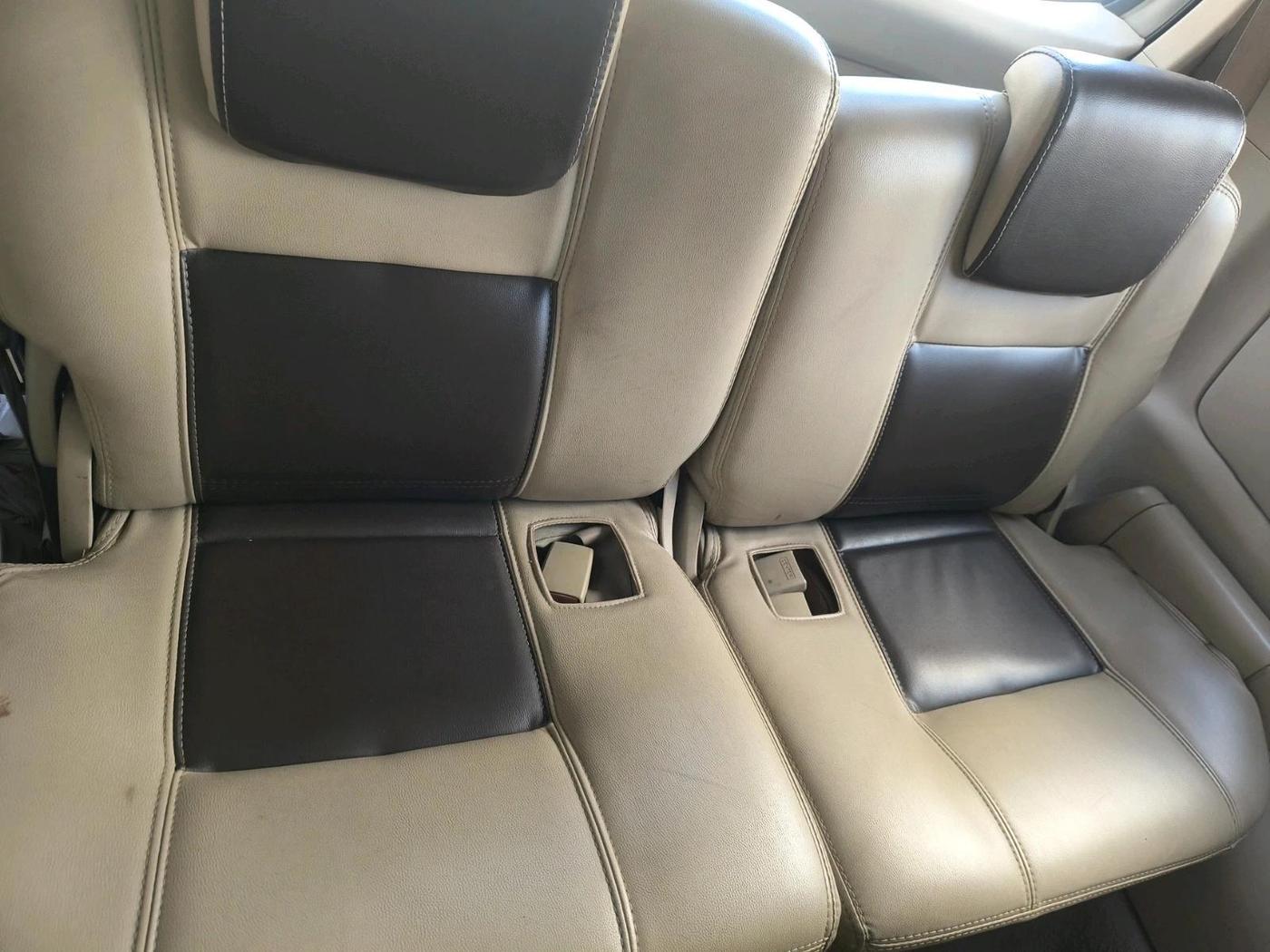 2005 Toyota Innova G1 2.0, CNG, Manual, 1,29,393 km, interior