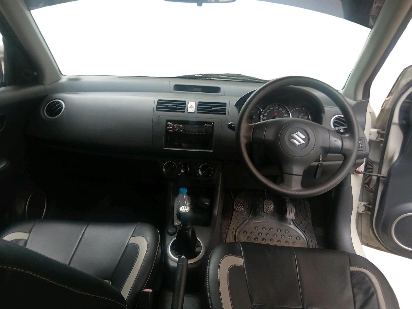 2011 Maruti Swift VDI, Diesel, Manual, 1,01,032 km, interior