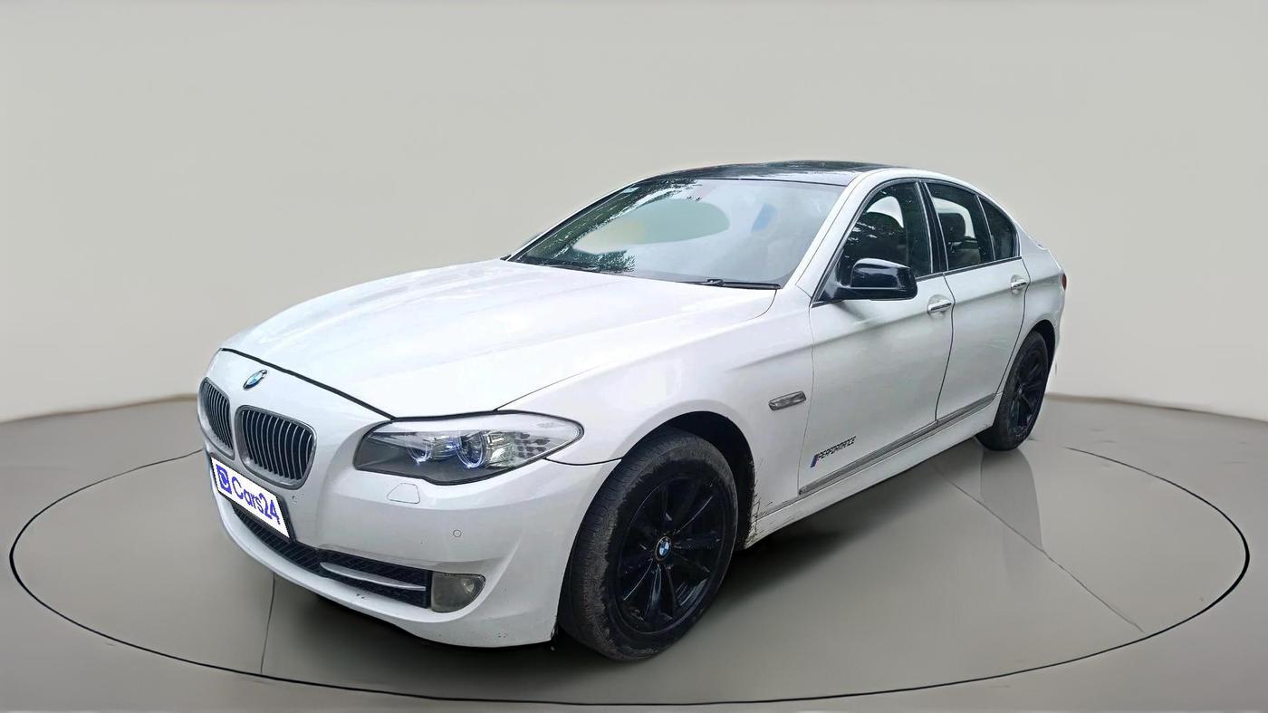 2011 BMW 5 Series 520D 2.0, Diesel, Automatic, 1,72,562 km, exterior