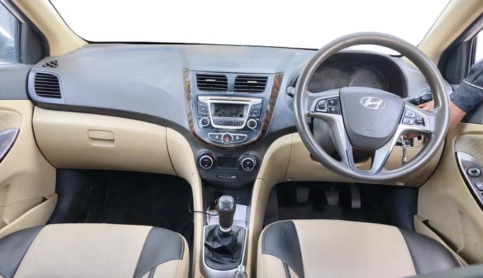 2016 Hyundai Verna 1.6 VTVT S, Petrol, Manual, 1,02,618 km, interior