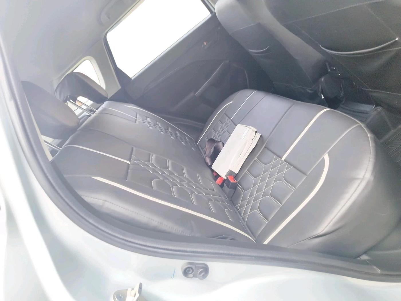 2023 Maruti BREZZA VXI, Petrol, Manual, 19,245 km, interior