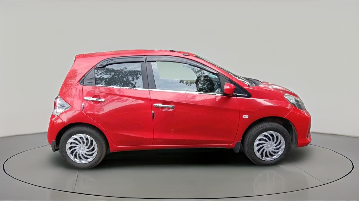 2017 Honda Brio S MT, CNG, Manual, 71,306 km, exterior
