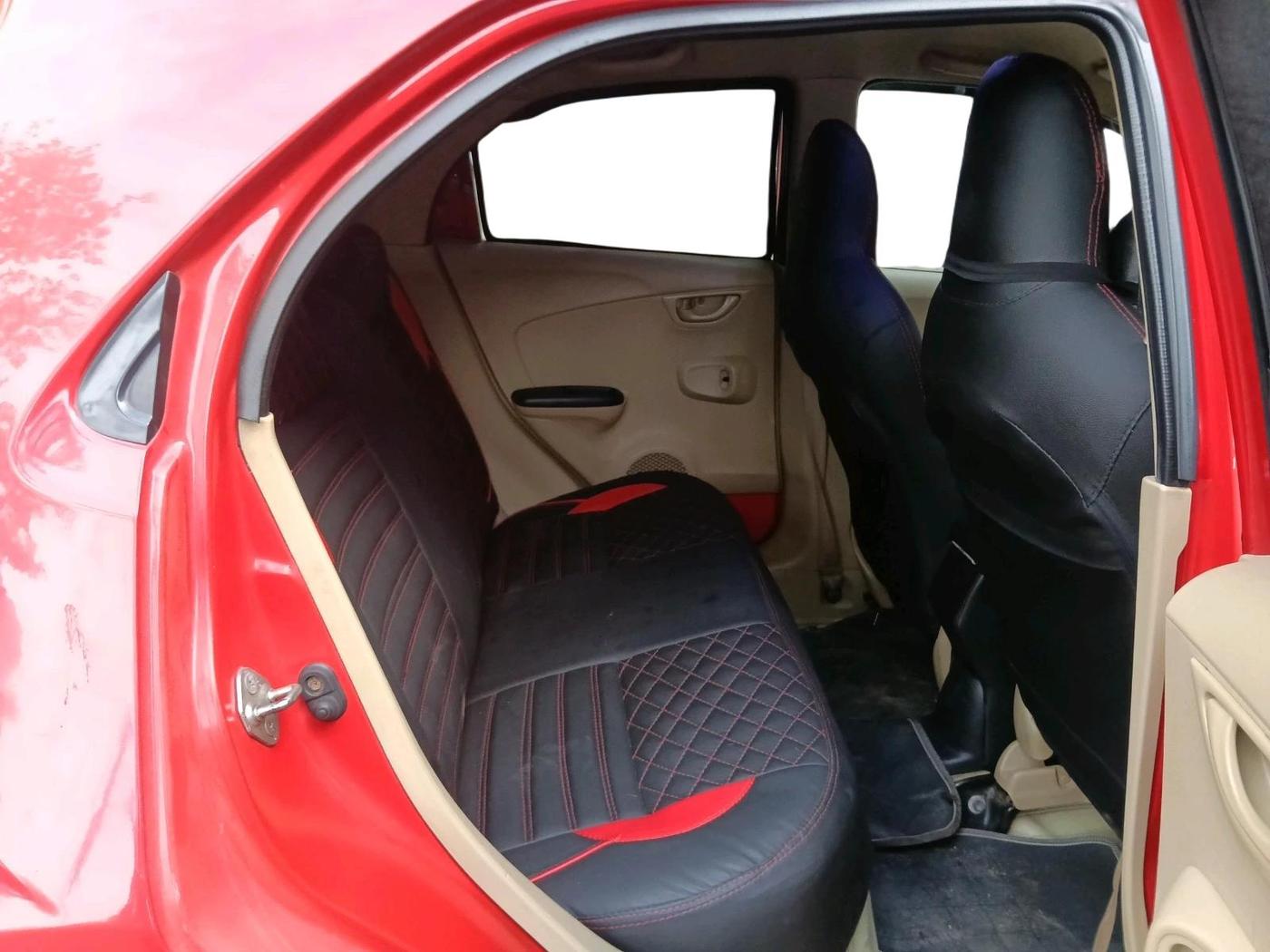 2017 Honda Brio S MT, CNG, Manual, 71,306 km, interior