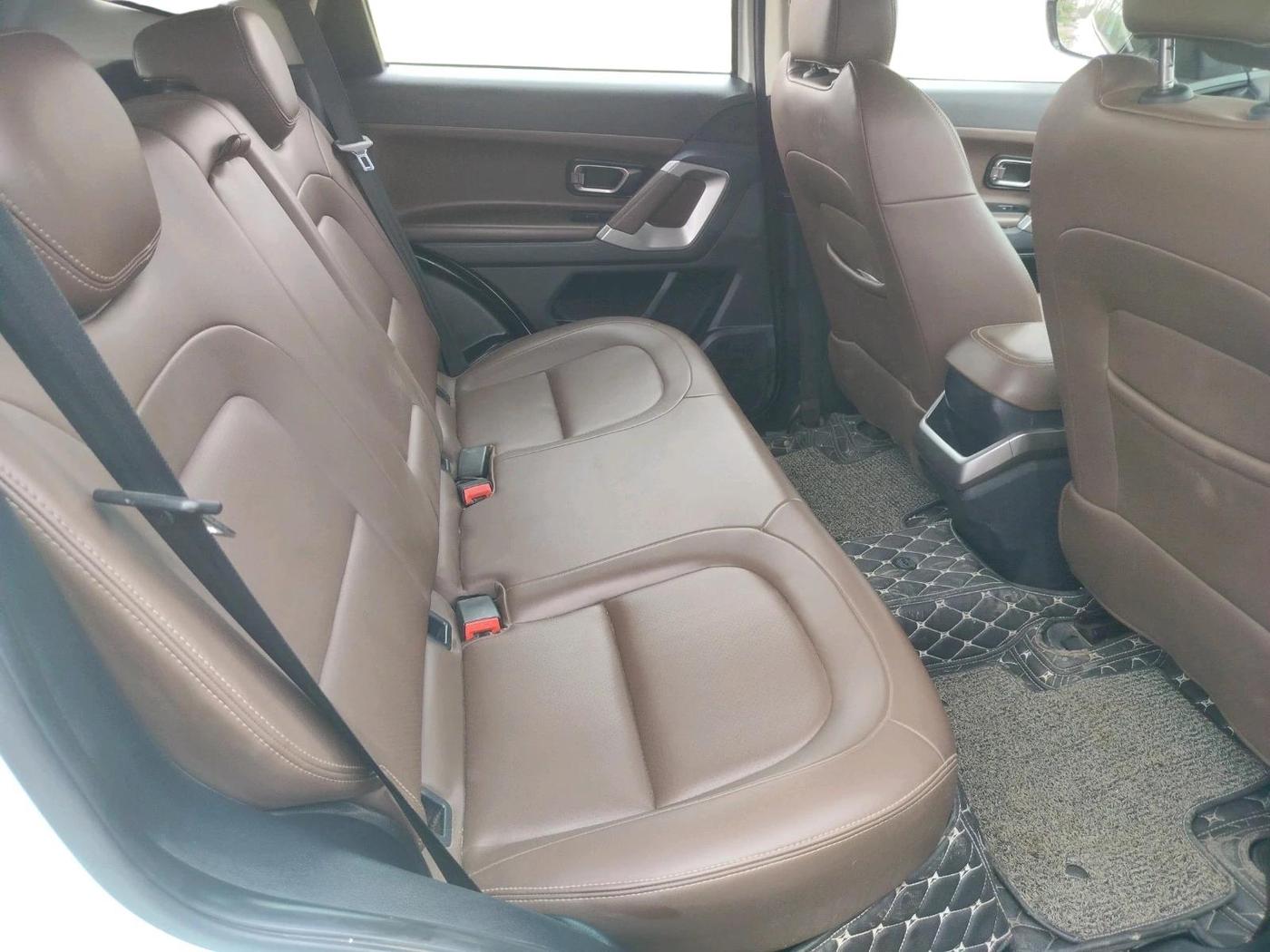 2019 Tata Harrier XZ 2.0L, Diesel, Manual, 1,47,758 km, interior