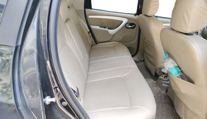 2014 Nissan Terrano XL (D), Diesel, Manual, 1,34,670 km, interior