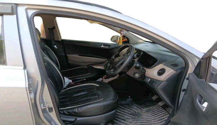 2018 Hyundai Grand i10 SPORTZ 1.2 KAPPA VTVT, CNG, Manual, 1,10,982 km, interior