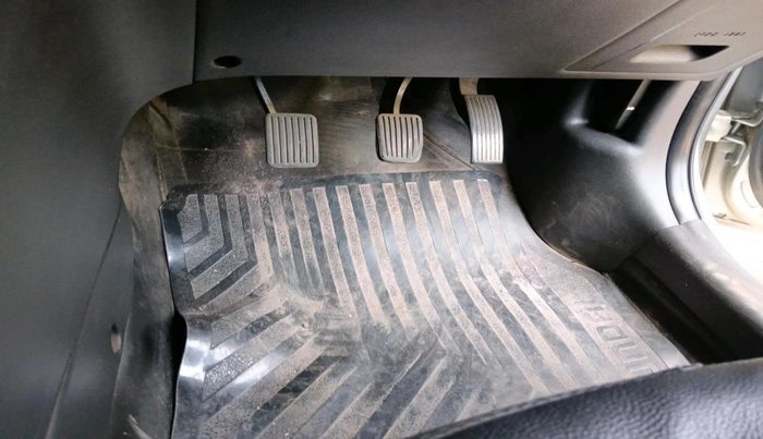 2018 Hyundai Grand i10 SPORTZ 1.2 KAPPA VTVT, CNG, Manual, 1,10,982 km, interior