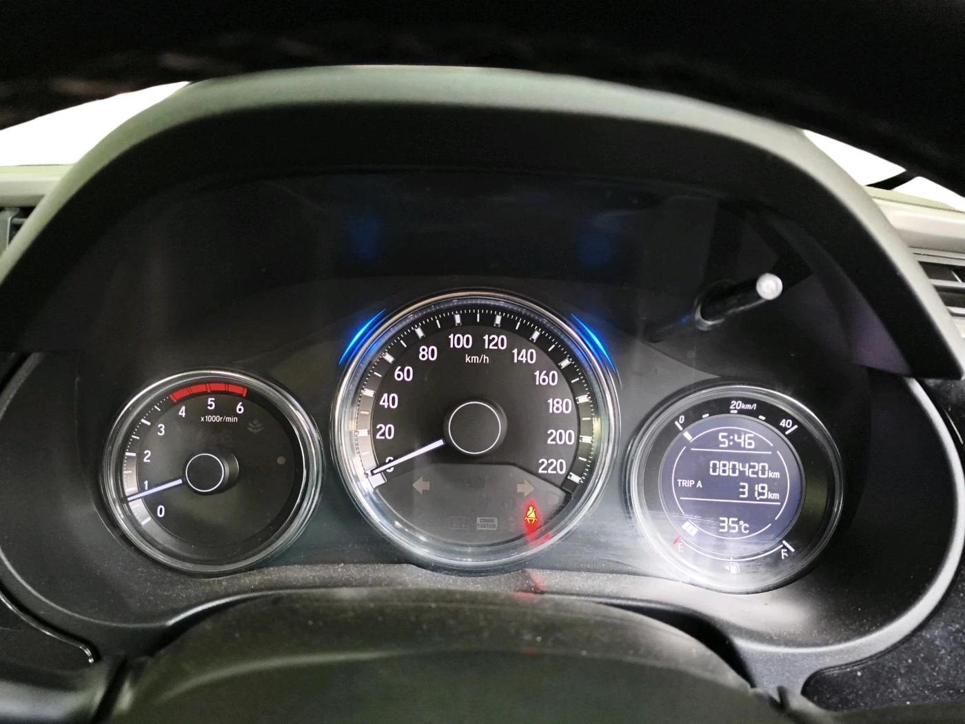 2018 Honda City 1.5L I-DTEC V, Diesel, Manual, 80,420 km, interior