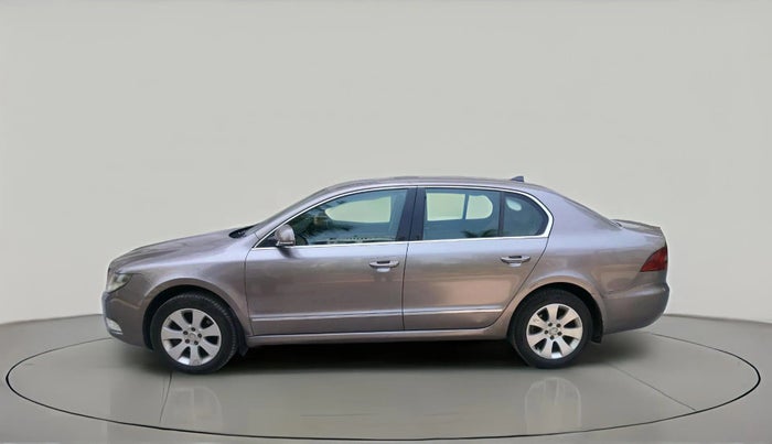 2012 Skoda Superb ELEGANCE 2.0 TDI CR AT, Diesel, Automatic, 1,61,890 km, exterior