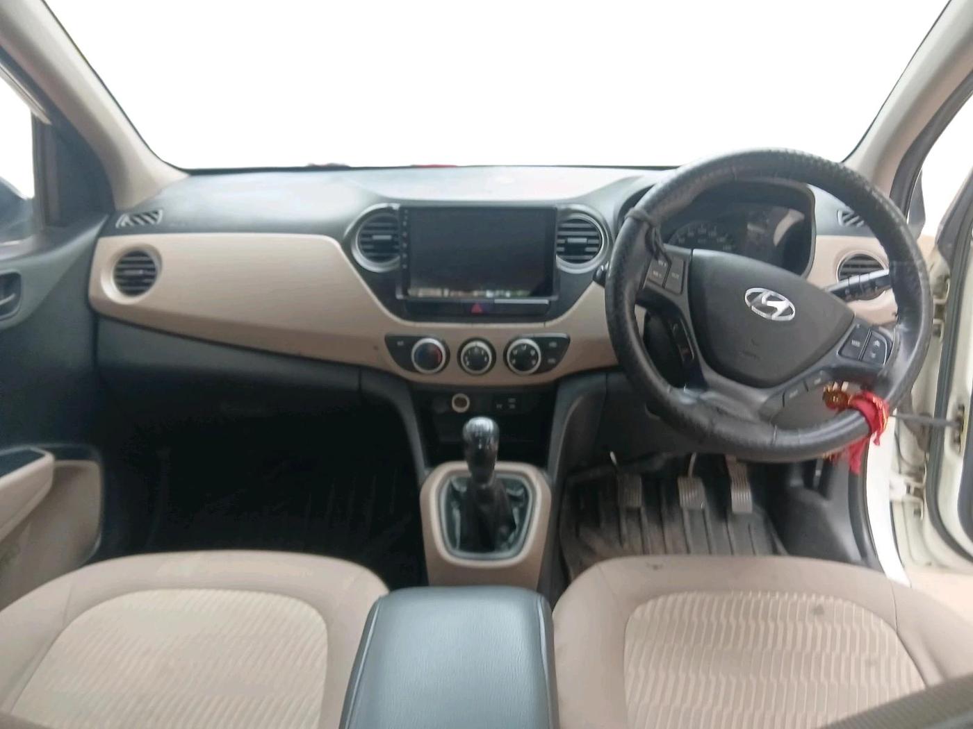 2017 Hyundai Xcent E+ 1.2 CRDI, Diesel, Manual, 1,07,095 km, interior