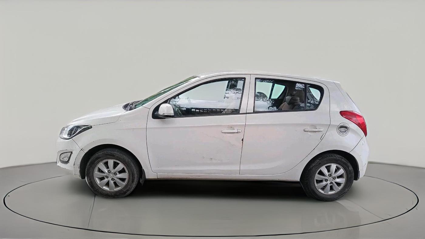 2012 Hyundai i20 SPORTZ 1.4 CRDI, Diesel, Manual, 2,16,619 km, exterior